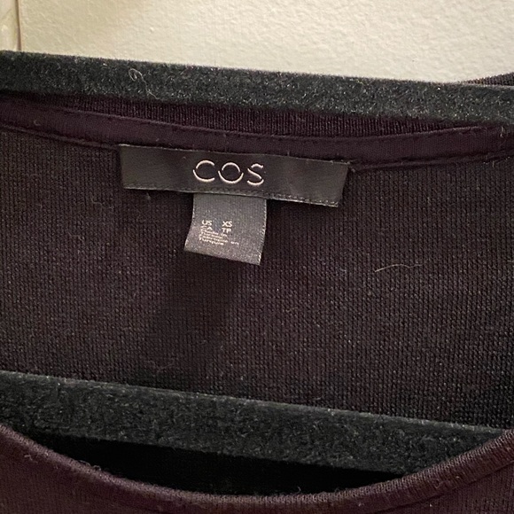 Cos Womens Tee Boxy Top Blouse Black Size XS Soft - Picture 2 of 3